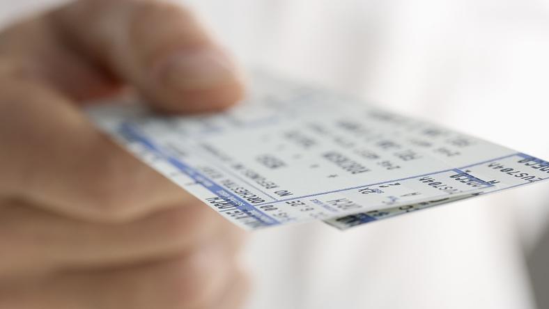 今年春节的电影票为什么这么贵?